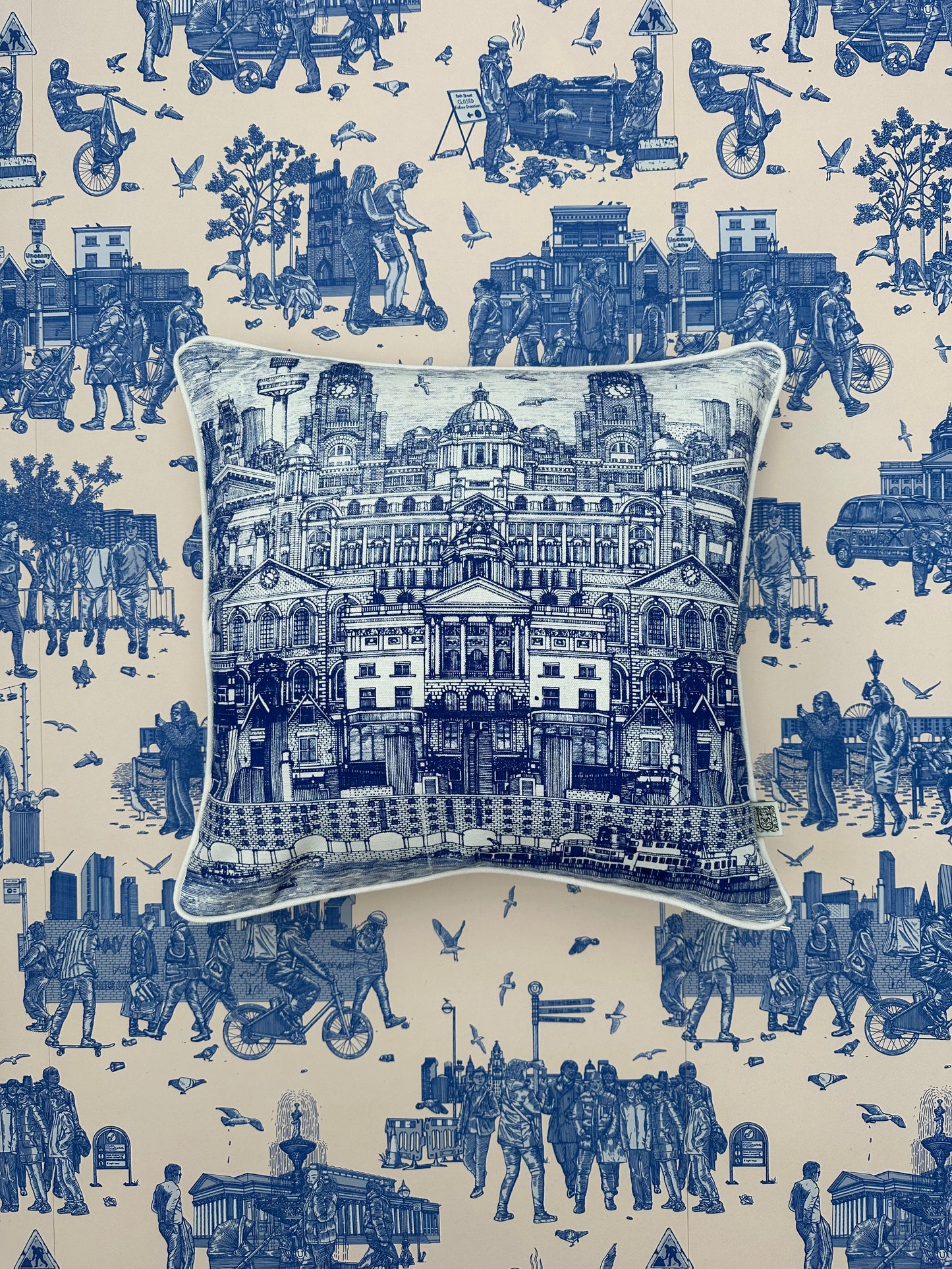 Lerpwl cushion